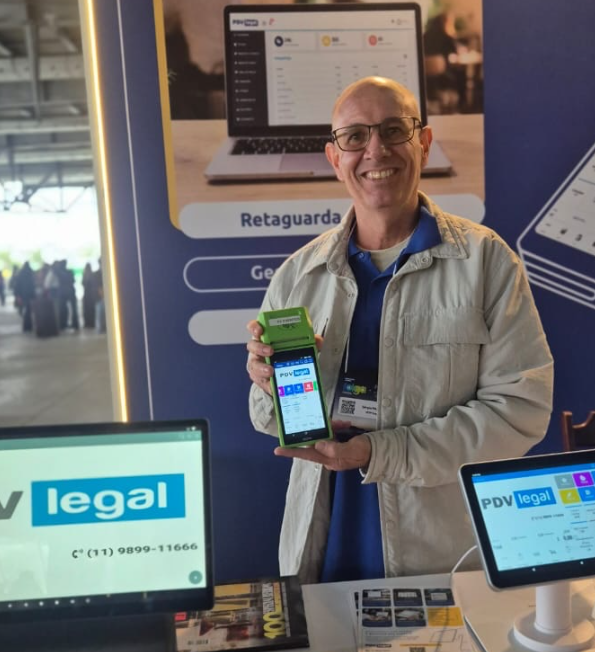 Sergio Martins, fundador e CEO da Martins Automação Comercial, em evento do setor